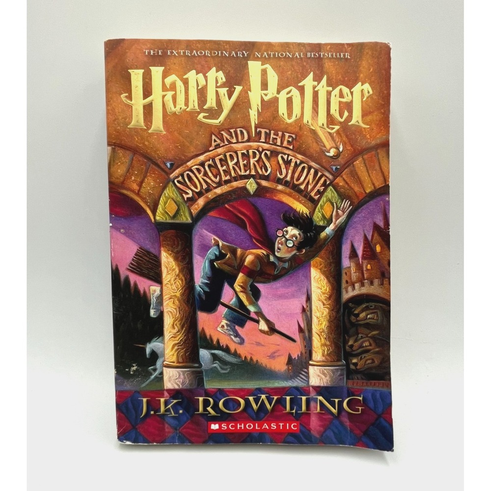VTG Harry Potter and the Sorcerer's Stone Scholastic 1999 Paperback Edition